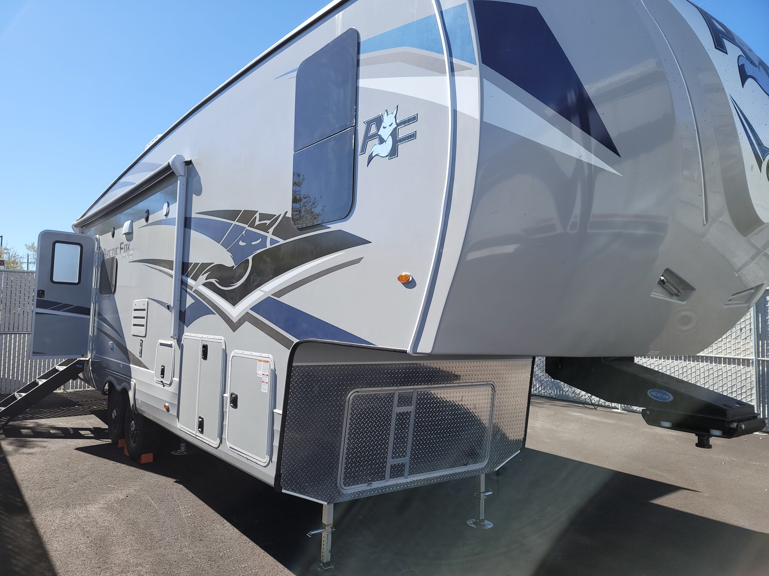 PIC22 Custom Truck Accessories