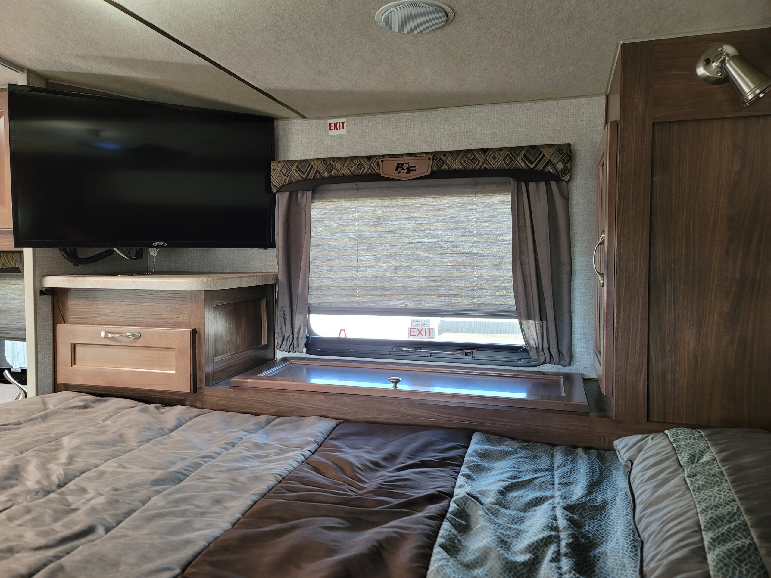 PIC14 Custom Truck Accessories