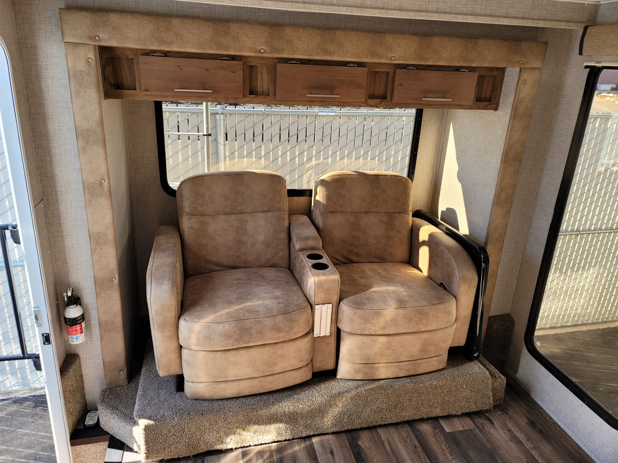 PIC14 Custom Truck Accessories