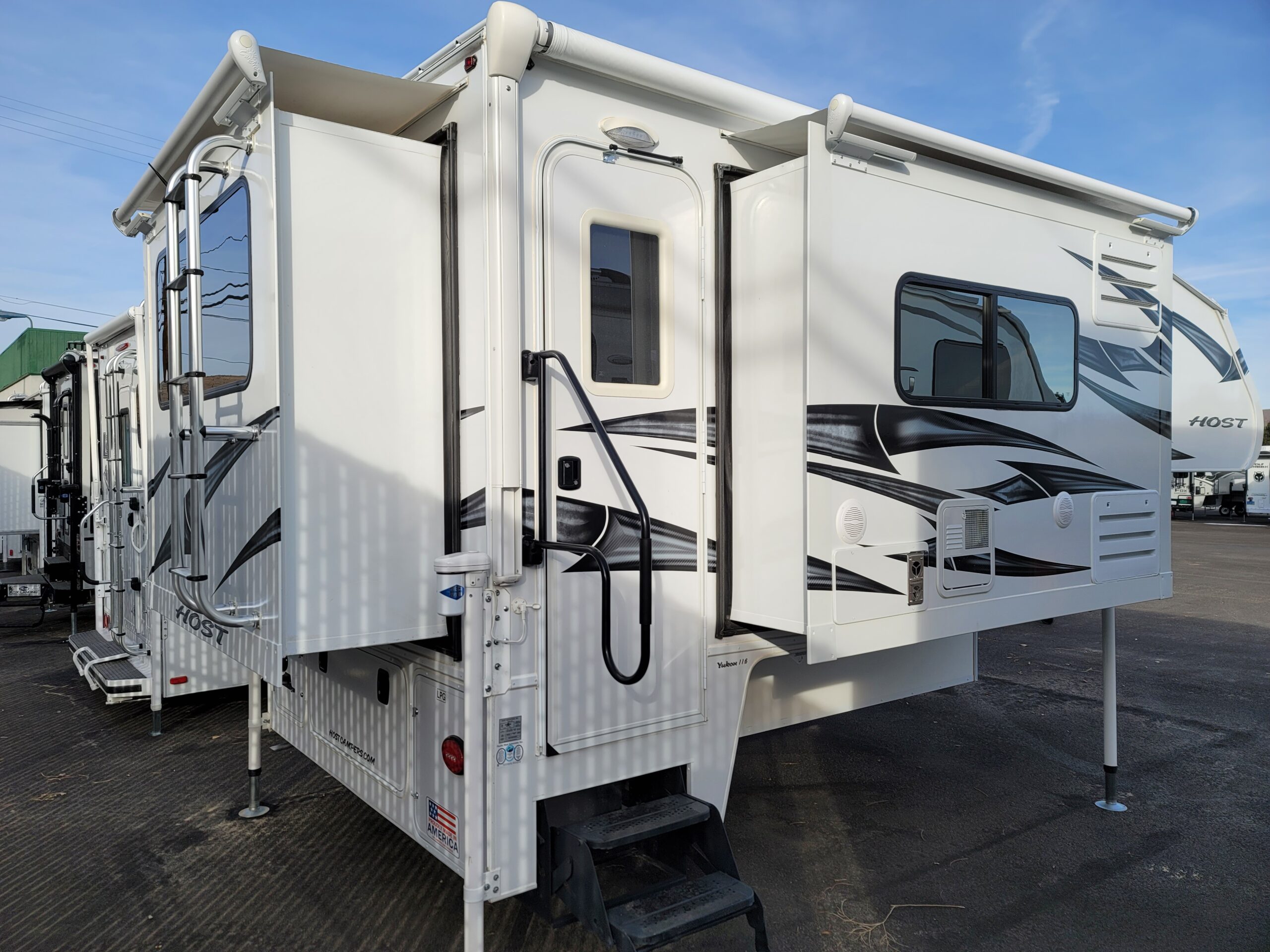 PIC19 Custom Truck Accessories