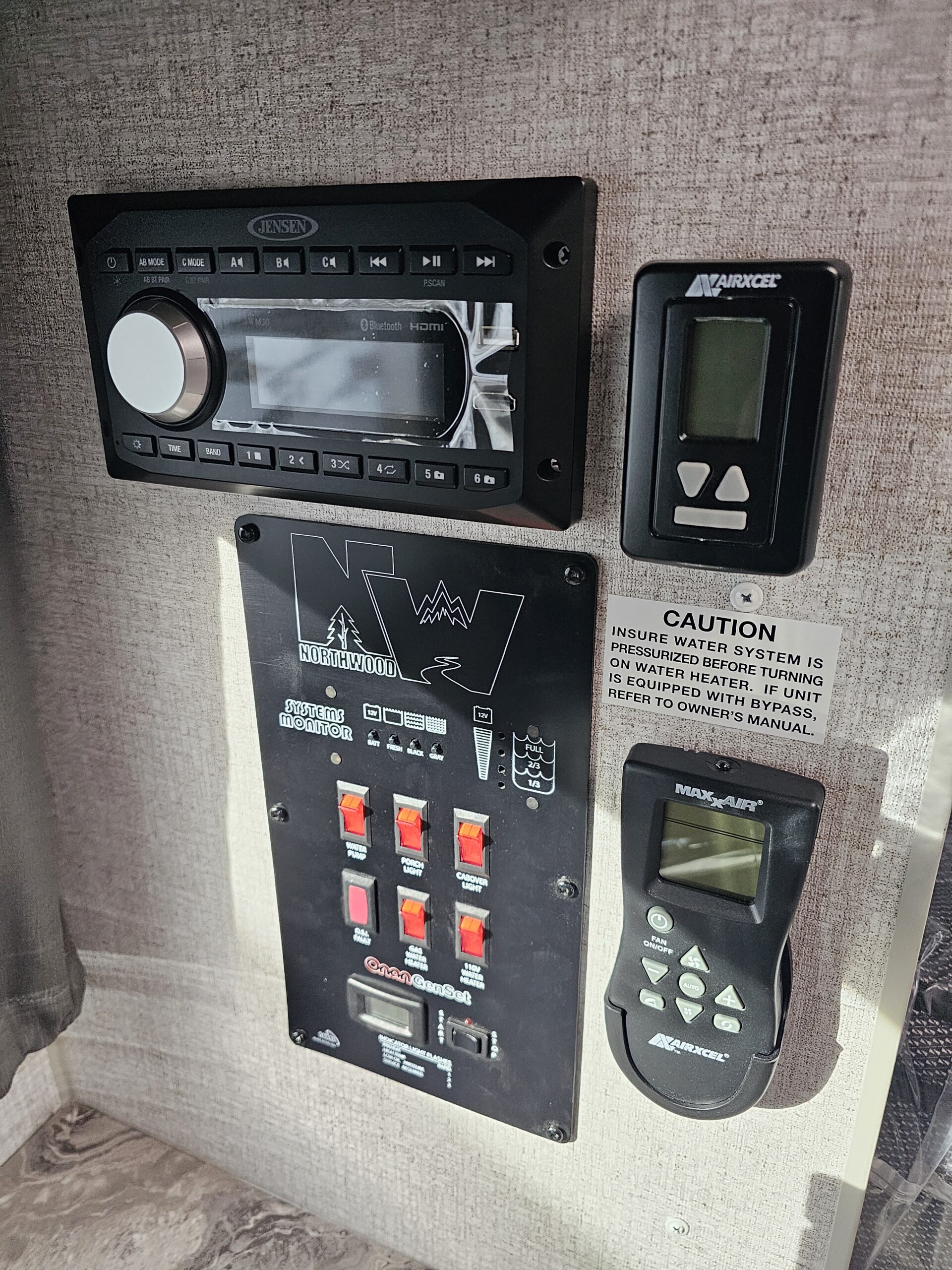 20231121_143227 Custom Truck Accessories